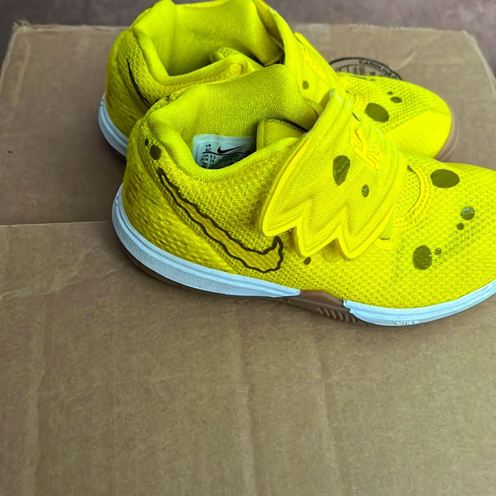 Nike Kyrie 5 SBSP BT 'SpongeBob' Shoes